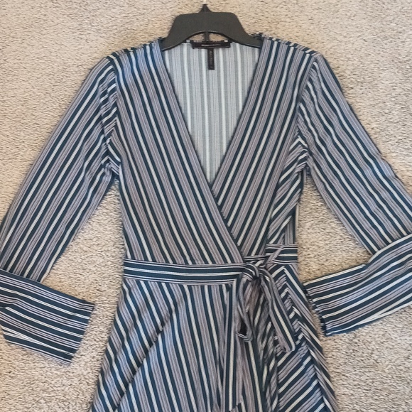 BCBGMaxazria wrap dress - Picture 2 of 6